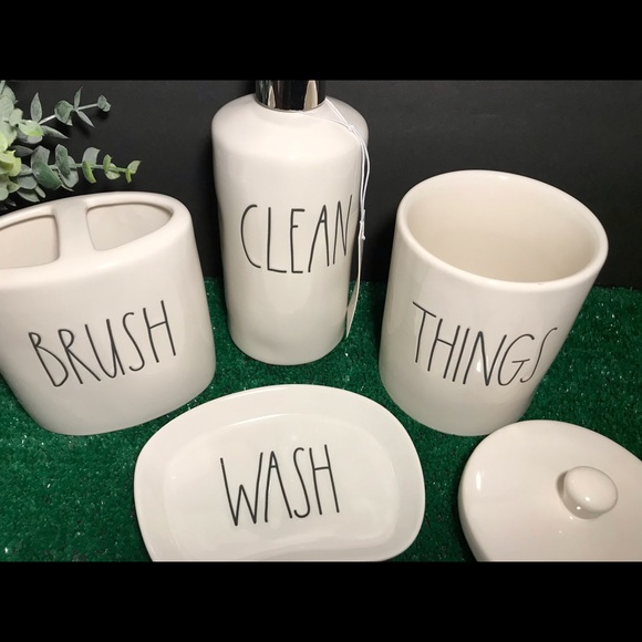 Rae Dunn Bathroom Set